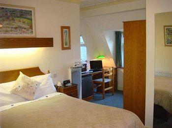 Belville House Hotel *